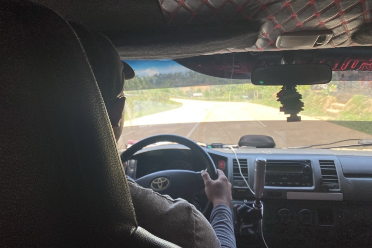 バンのドライバー